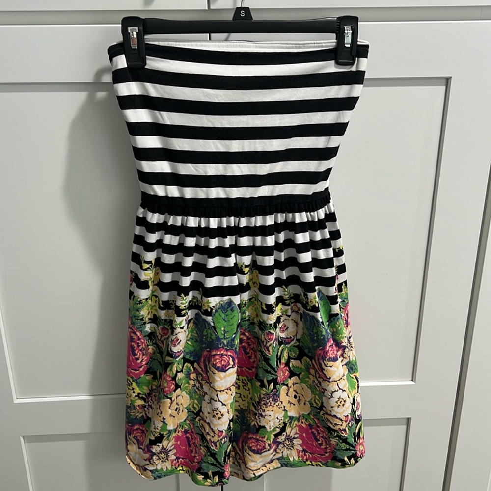Urban Outfitters fabulous dress!!
